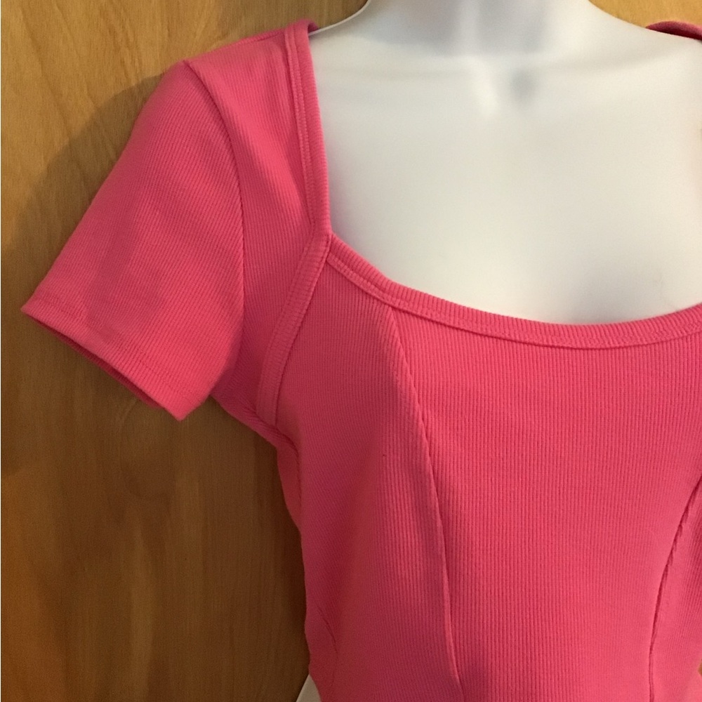 New Ribbed Crop Top - Picture 3 of 6